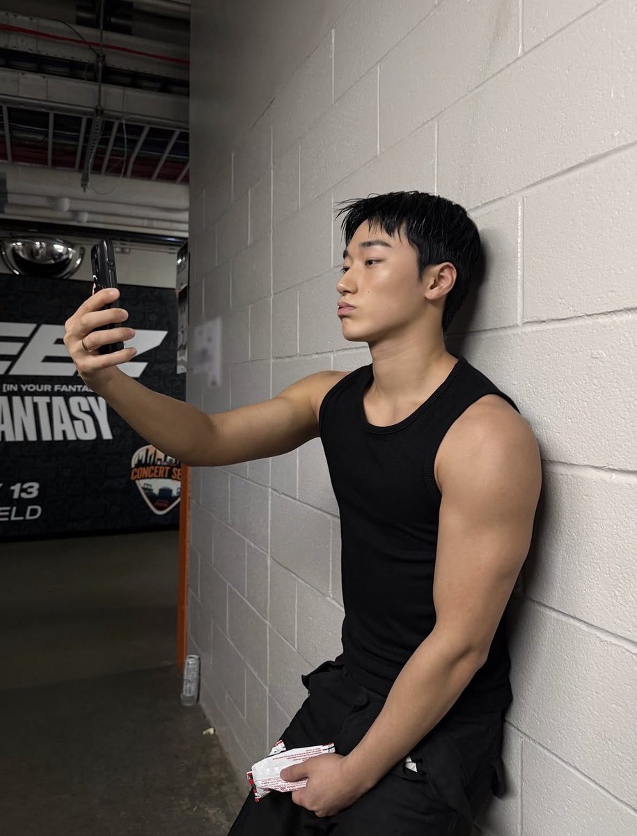 hyunybutterchip tweet picture