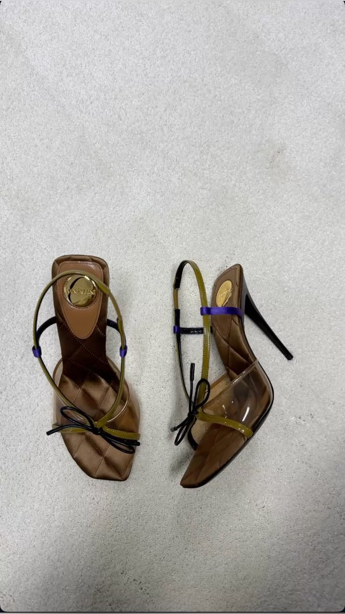 softblurss's tweet photo. Ysl😍 https://t.co/5qruISN2yQ