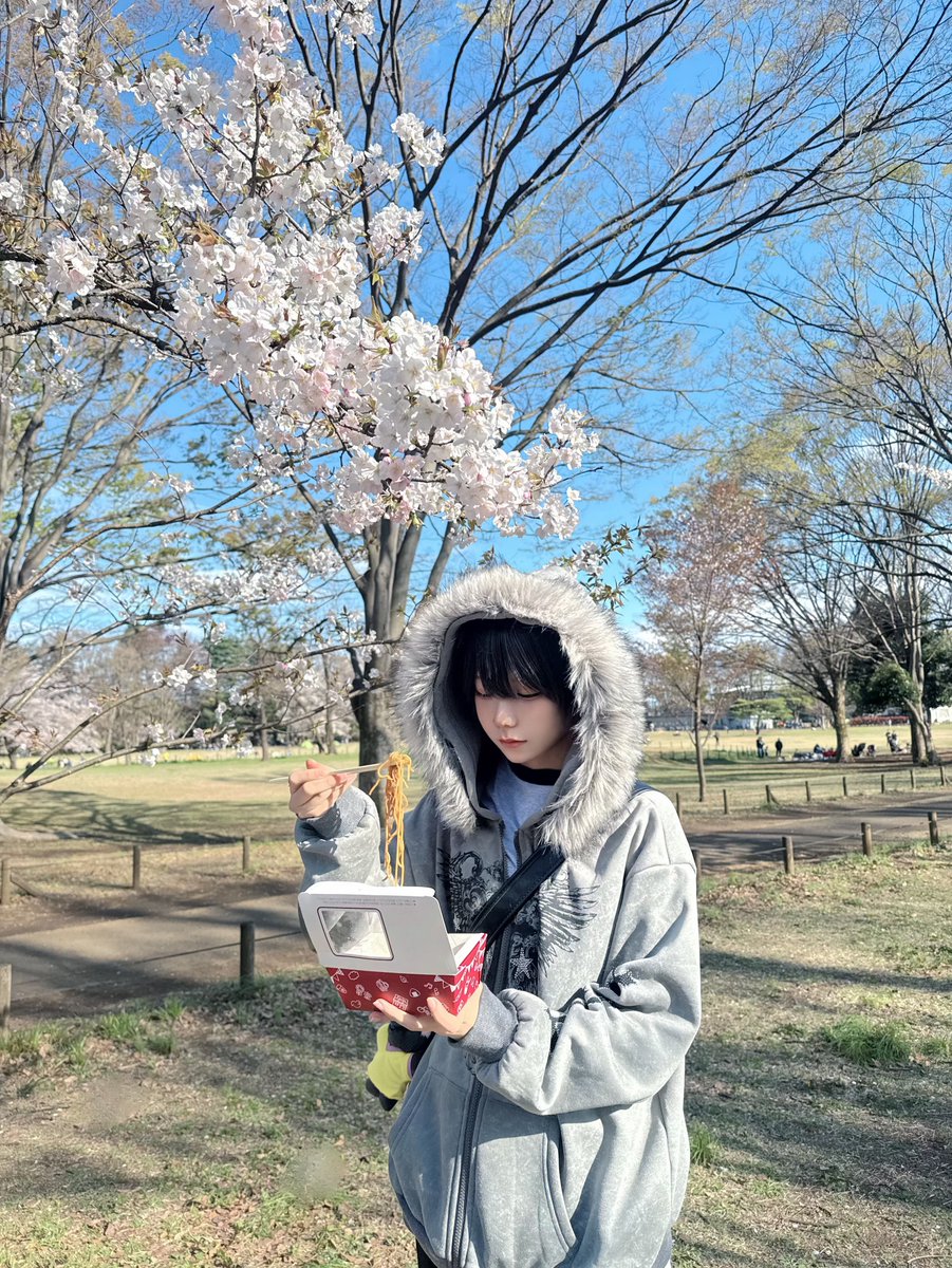 lnoneymilk's tweet photo. むかしの写真🌸 https://t.co/gHUYdaywck