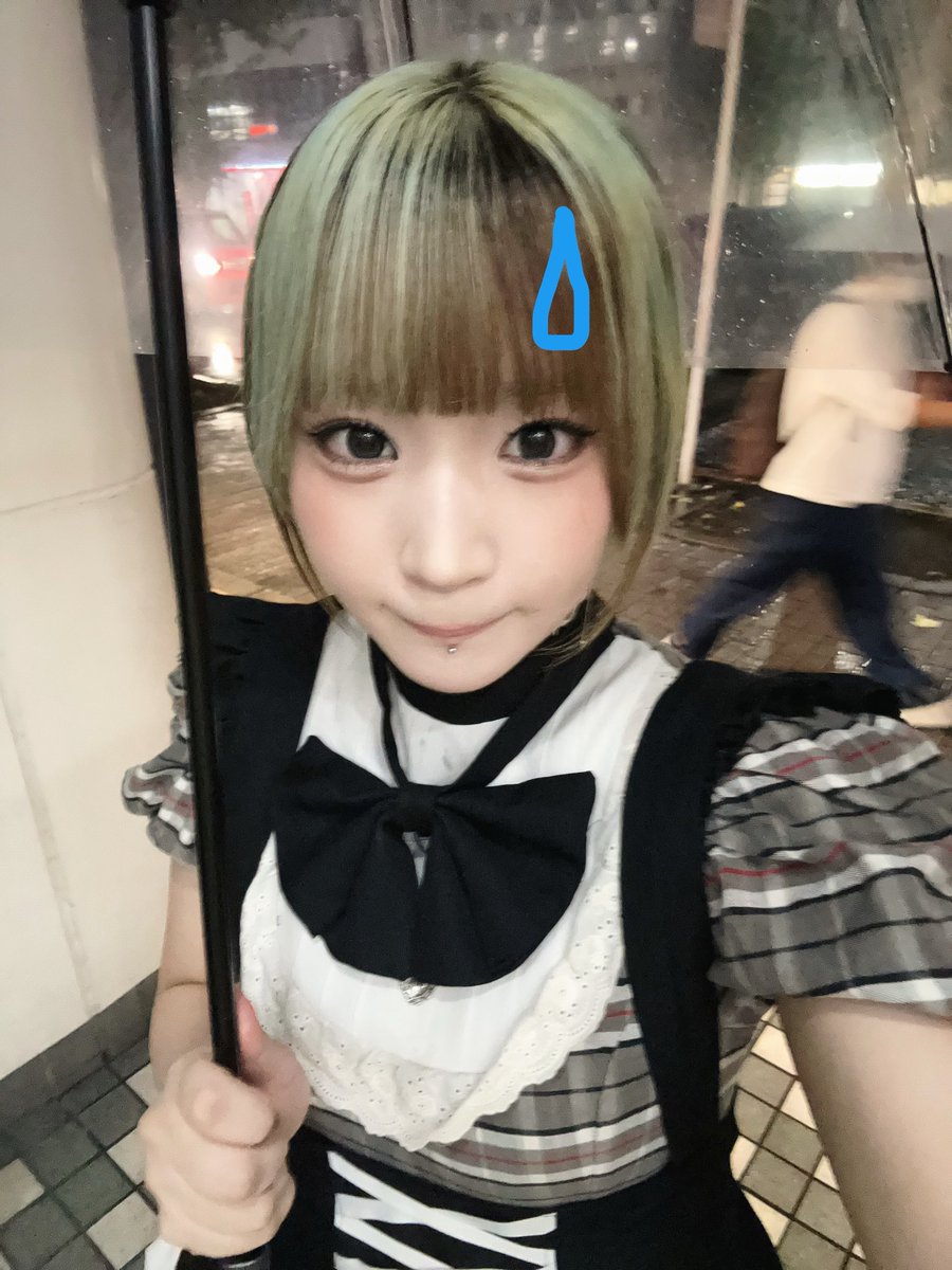 tkt__0__'s tweet photo. 本日18-23出現してます👻🌟

また雨かー(߹ㅁ߹)💧

助けに来て～～……

 #京都  #西院  #コンカフェ  #自撮り界隈 https://t.co/k8bOC7Emjo