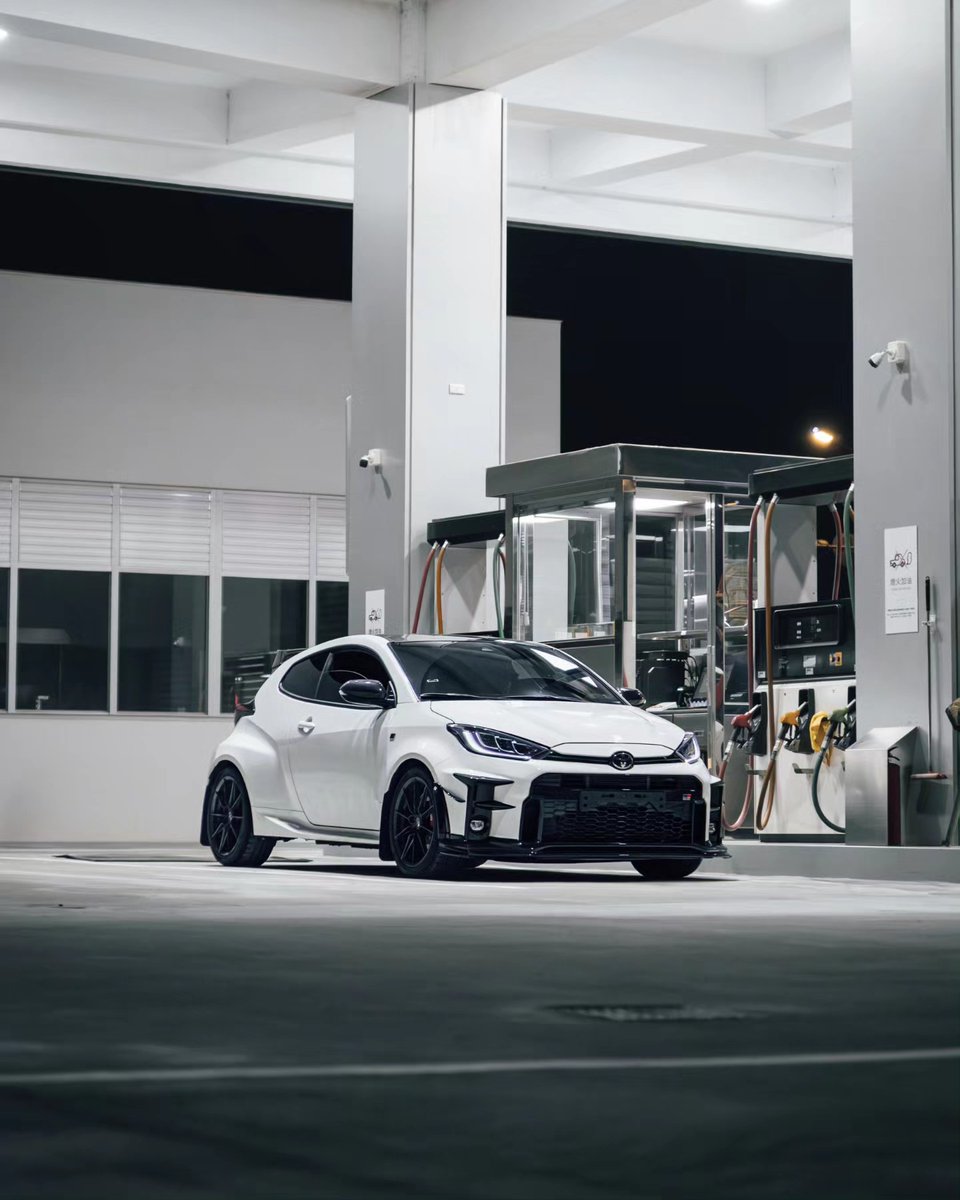 TinyWhiskersX's tweet photo. Toyota GR Yaris https://t.co/ylTihYTwve