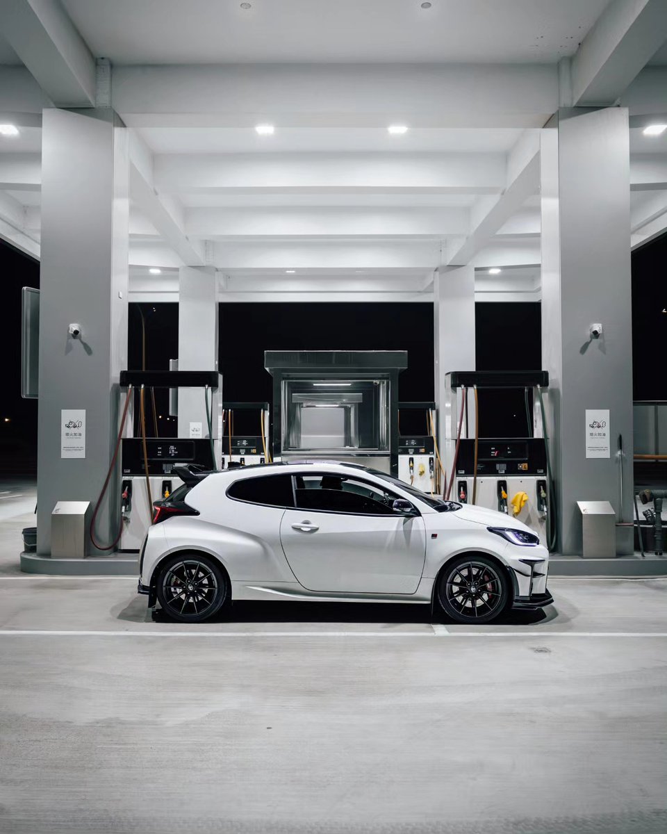 TinyWhiskersX's tweet photo. Toyota GR Yaris https://t.co/ylTihYTwve