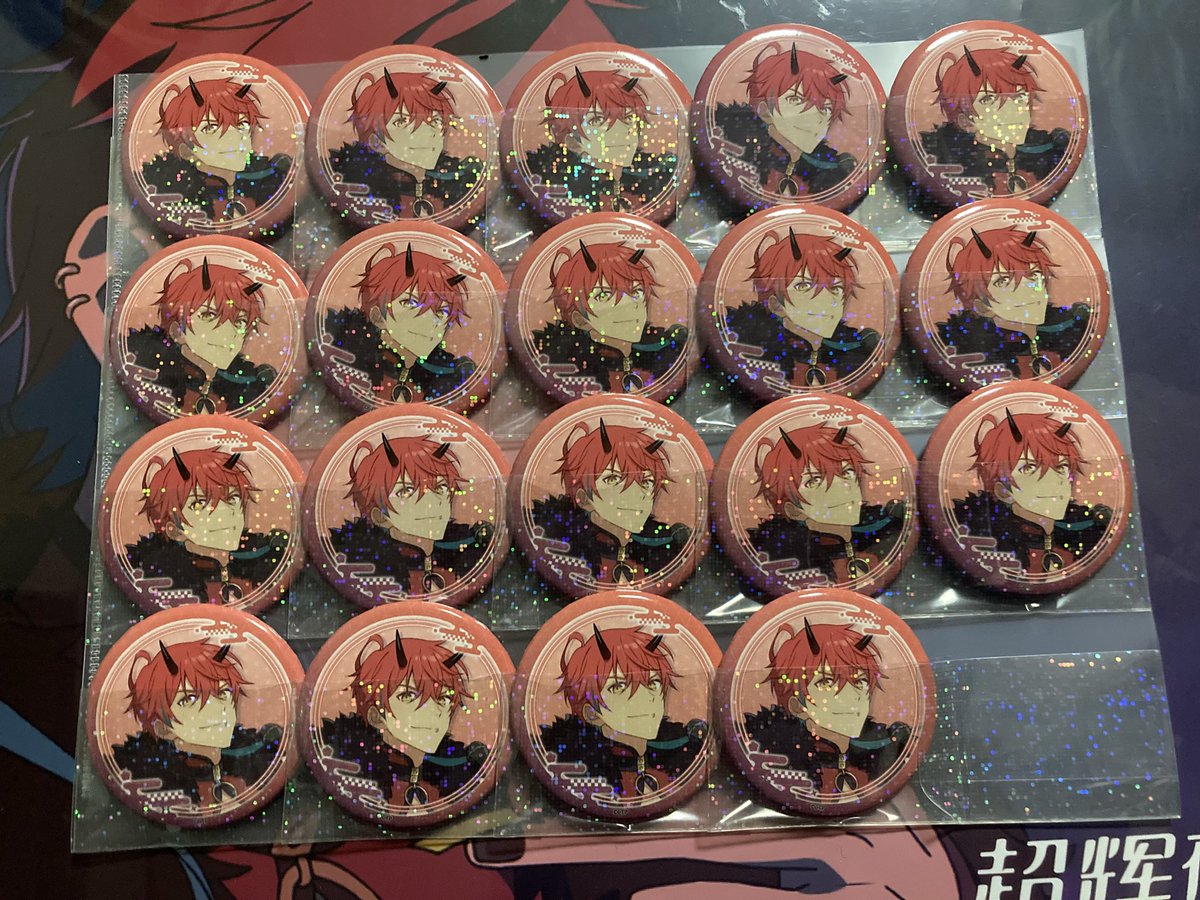Cosmic_Mikado's tweet photo. あと一個だー！！交換のやつで揃ったらもう痛バいける！
痛バは基本的にあんまりしないけど、持ち歩くならコンパクトがいい。ウィーゴのSサイズでいけるかや。好きな色は青やけどここは赤にするか。 https://t.co/5o0U0sH9Sr