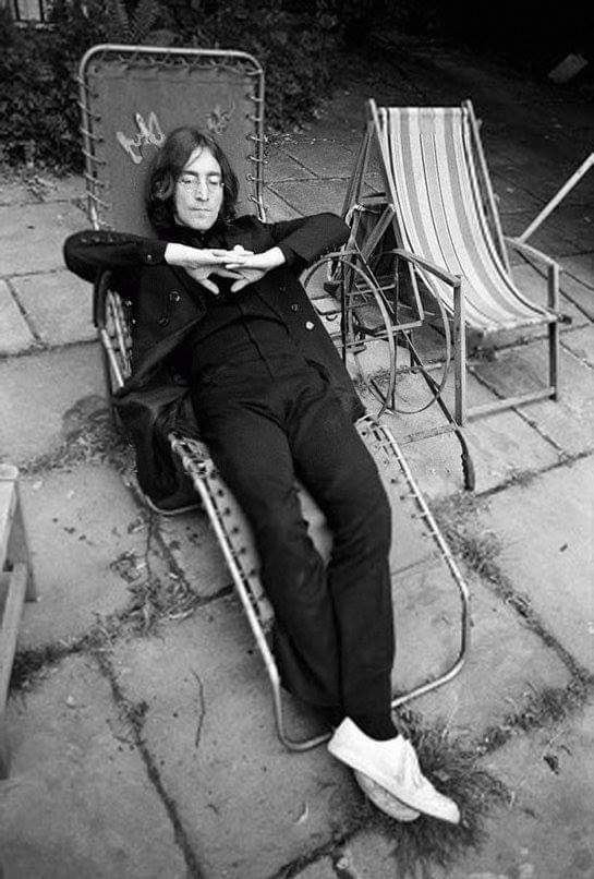 MusicAdult66693's tweet photo. #Relax #Beatles https://t.co/qkTJ6wh0jc