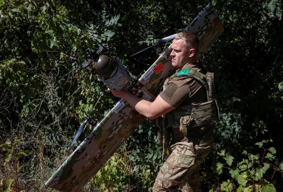 airpower33's tweet photo. 1/
Brigadier General Andrii Biletskyi, commander of the Third Army Corps, says the phase is over. Nove, Ridkodub, and Katerynivka liberated. Karpivka and Novomykhailivka back under Ukrainian control. Another 51 square kilometers this phase. 176 square kilometers since the offensive opened in mid-September. These are Ukrainian military figures, not an independent count.