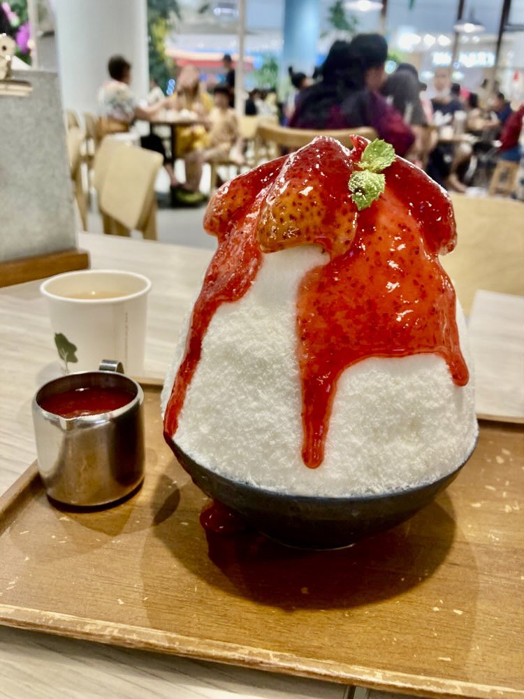 Jane_18r's tweet photo. หิว🍓😊 https://t.co/wpTly6k6gI