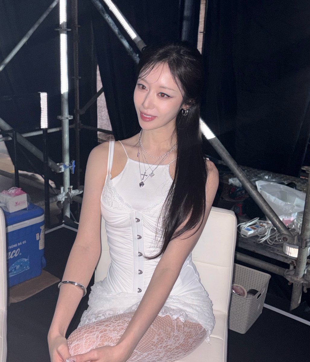 Like_JIYEON_E's tweet photo. 260928 지연이 인스타그램 https://t.co/C5tQrj8mU7