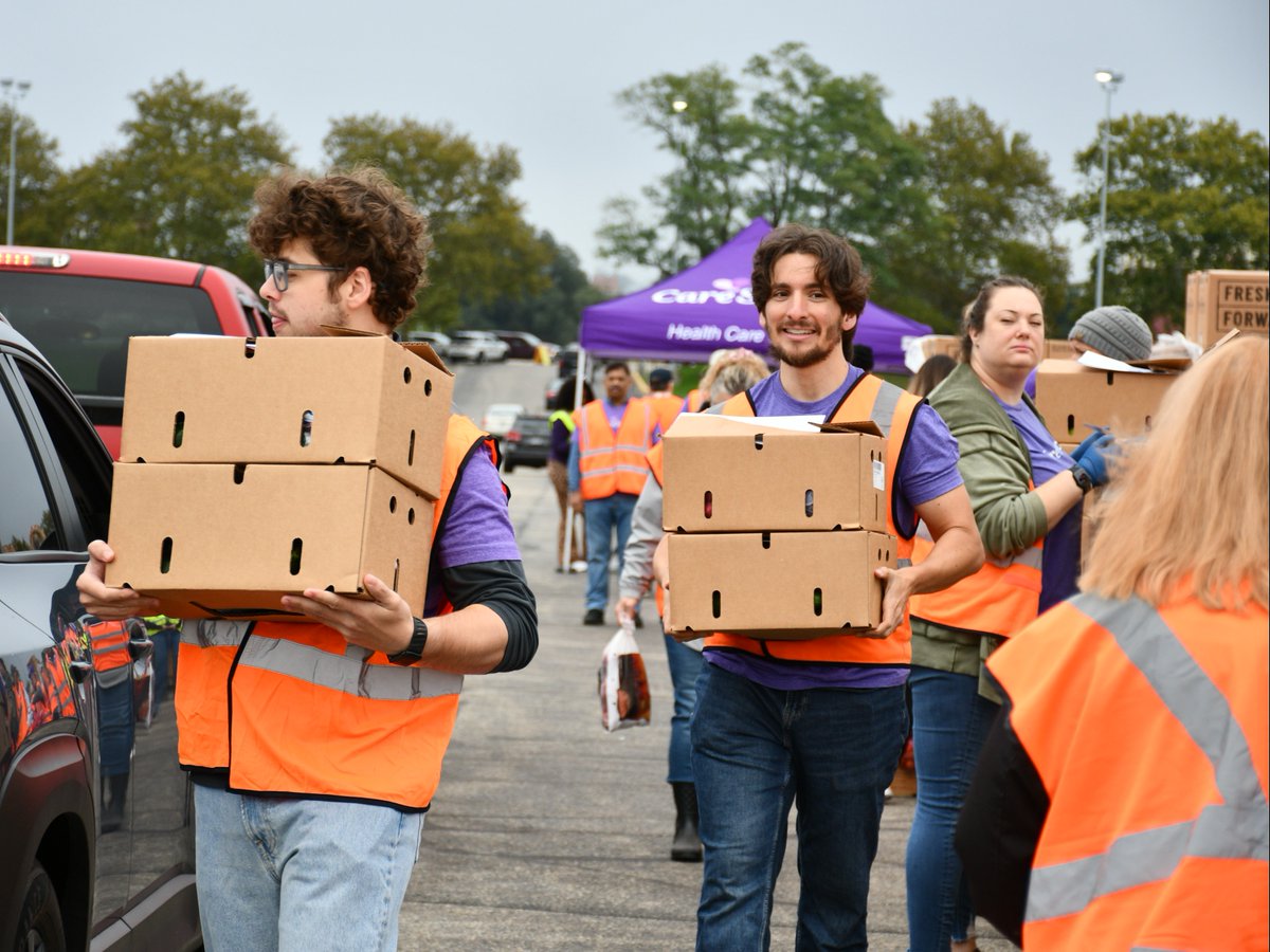 caresource's tweet photo. We were proud to recently take part in the recent @thefoodbankinc food distribution at the University of Dayton Welcome Stadium, helping support more than 1,900 families with essential resources! 🍎

SICSA Pet Adoption and Wellness Center generously provided pet food to attendees, while @FiveRiversHC offered walk-up mobile health services including free flu vaccines, blood pressure screenings, A1C tests, and assistance with establishing primary care. CareSource contributed dental hygiene products collected during our all-staff event.

A heartfelt thank you to the dedicated CareSource employees who volunteered their time and energy to make this event a success. We were so excited to volunteer and make an impact alongside the @univofdayton's men’s and women’s basketball teams 🤝🏀

At CareSource, we are committed to improving the health and well-being of the communities we serve. Thank you to everyone who helped make a difference! 💜 

#CareSourceOH #HungerActionMonth