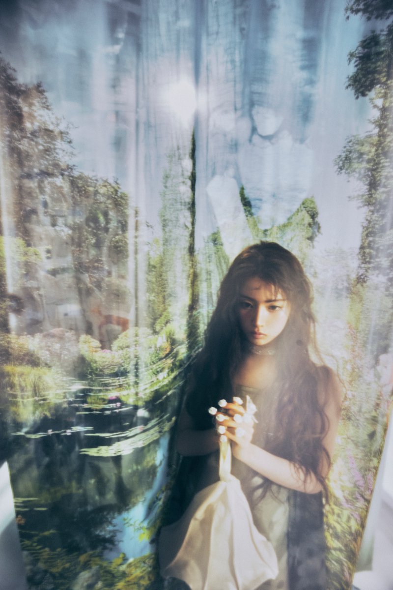 NMIXX_official's tweet photo. NMIXX(엔믹스) “Strange Muse” Concept Photo: Muse Ver.
#지우 #JIWOO #규진 #KYUJIN

NMIXX 6th EP “Strange Muse”
➫ 2026.10.19 6PM (KST)

🏹 Pre-Save &amp; Pre-Add &amp; Pre-Order
https://t.co/2UboQIgim3

#NMIXX #엔믹스
#Strange_Muse
#긴소원 #BirthdayWish
#긴소원_BirthdayWish https://t.co/xbyGzUFWnl