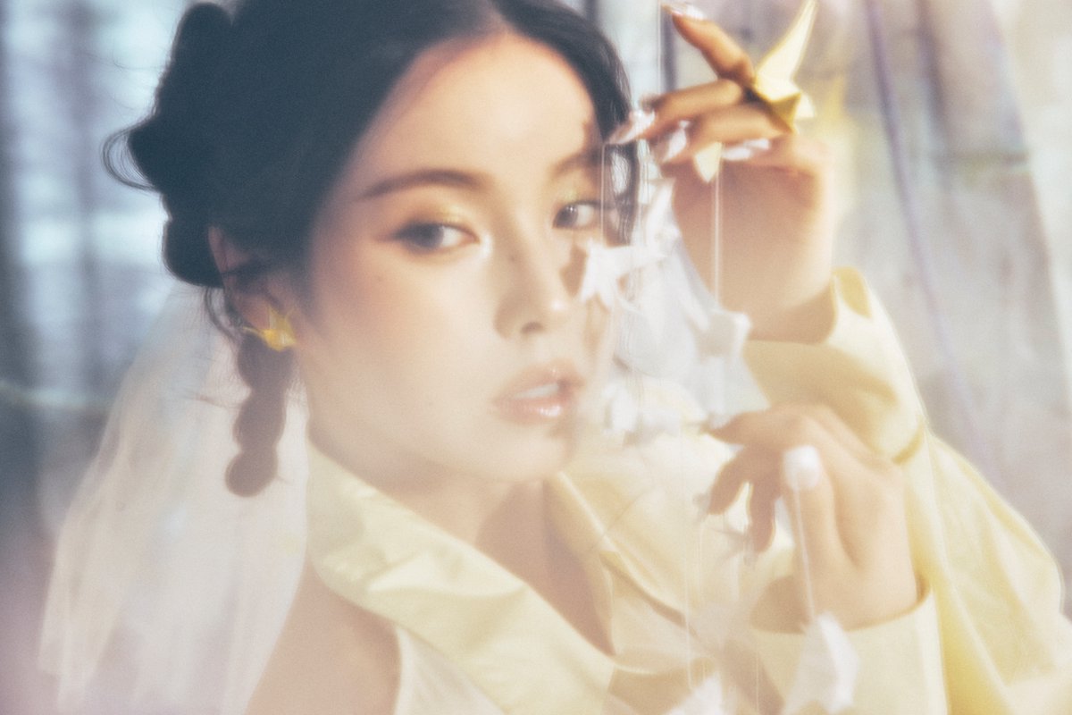 NMIXX_official's tweet photo. NMIXX(엔믹스) “Strange Muse” Concept Photo: Muse Ver.
#지우 #JIWOO #규진 #KYUJIN

NMIXX 6th EP “Strange Muse”
➫ 2026.10.19 6PM (KST)

🏹 Pre-Save &amp; Pre-Add &amp; Pre-Order
https://t.co/2UboQIgim3

#NMIXX #엔믹스
#Strange_Muse
#긴소원 #BirthdayWish
#긴소원_BirthdayWish https://t.co/xbyGzUFWnl