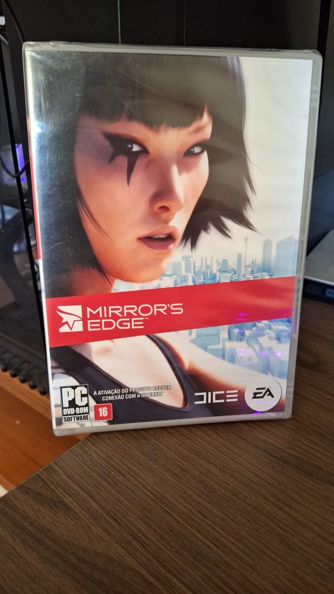 RavDesigns_'s tweet photo. Maaaano olha o que a esposa comprou pra mim LACRADO!

um dos meus top 10 jogos favoritos de todos os tempos.

Mirror's Edge!

#games #mirrorsedge @EA https://t.co/358PIGsFhV