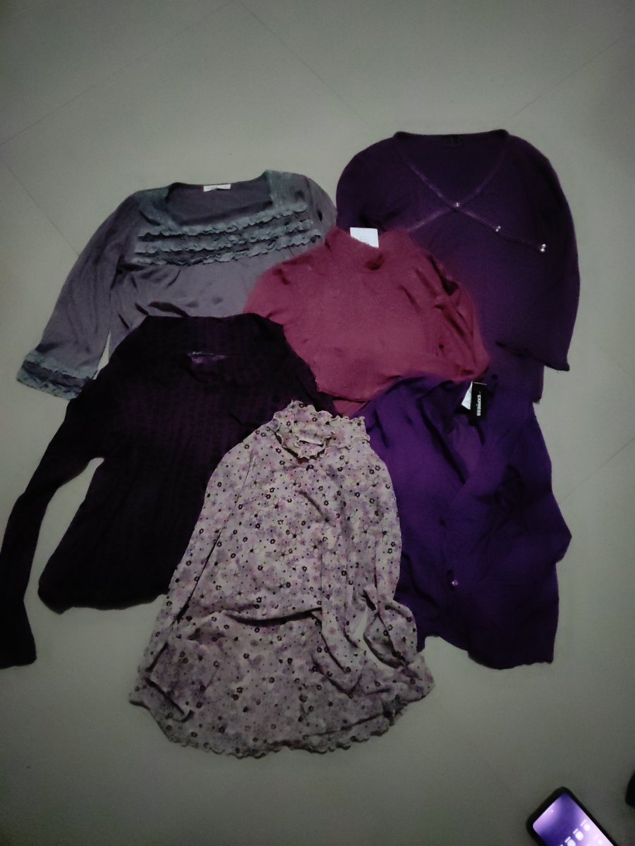 oeilooo's tweet photo. Sumpah mantap bgt hunting kali ini berasa hoki njir!!!
Tp sayang bgt beberapa yg mau di pake harus diet dulu karna ga mentoleran bgt dilengan dan paha apalagi pantat gw,, sad 💔
#lovepurple💜 https://t.co/pD6moz6umL
