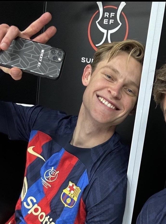 ilyordan's tweet photo. esta foto de frenkie siempre me mata, ¿cómo puedes ser tan bonito, mi amor? te amo un chorro mil https://t.co/NJ1rispWYN