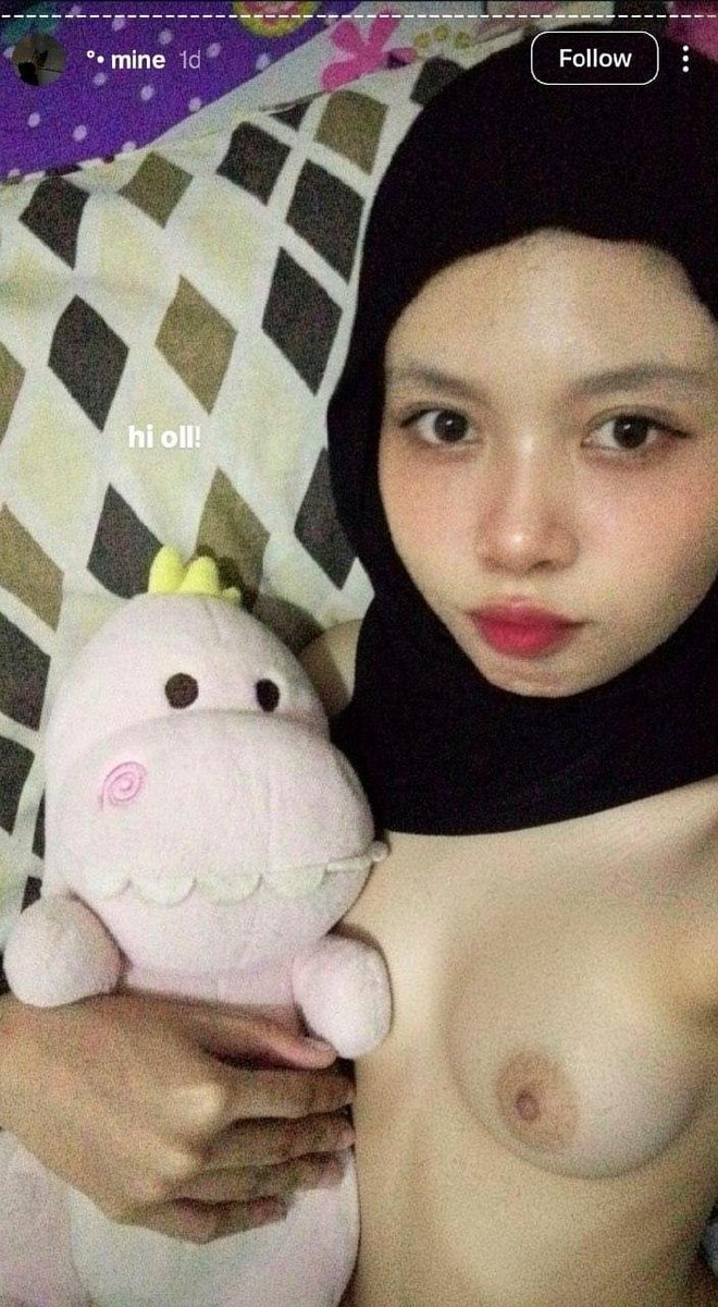 DientotSiapa's tweet photo. Titipan DM

Maaf Fafa aku izin jadiin kamu bacol ya. Jujur walaupun kamu tocil, kamu suka pake baju crop top ketat yang bikin nafsu. Jadi aku telanjangin sekalian. Semua peju yang keluar ini milik kamu fafa.
https://t.co/zqopj62B4g https://t.co/ldgVxtBLAs