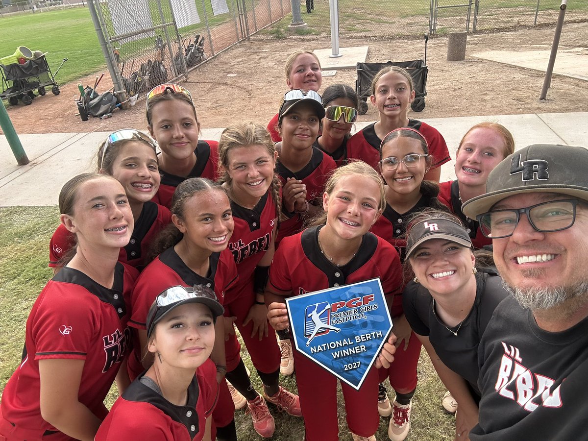 SkylarBurke2031's tweet photo. Went to AZ with one mission … Mission accomplished ✨ 2027 PGF NATIONALS  BOUND 

C/O 2031 
RH/Slapper/OF 
#14uqualified 
@LilRebelsRCBall @LilRebelsRC 
@PGFnetwork @ExtraInningSB @SBRRetweets @sballrecruiting https://t.co/VoSQn8FbwR