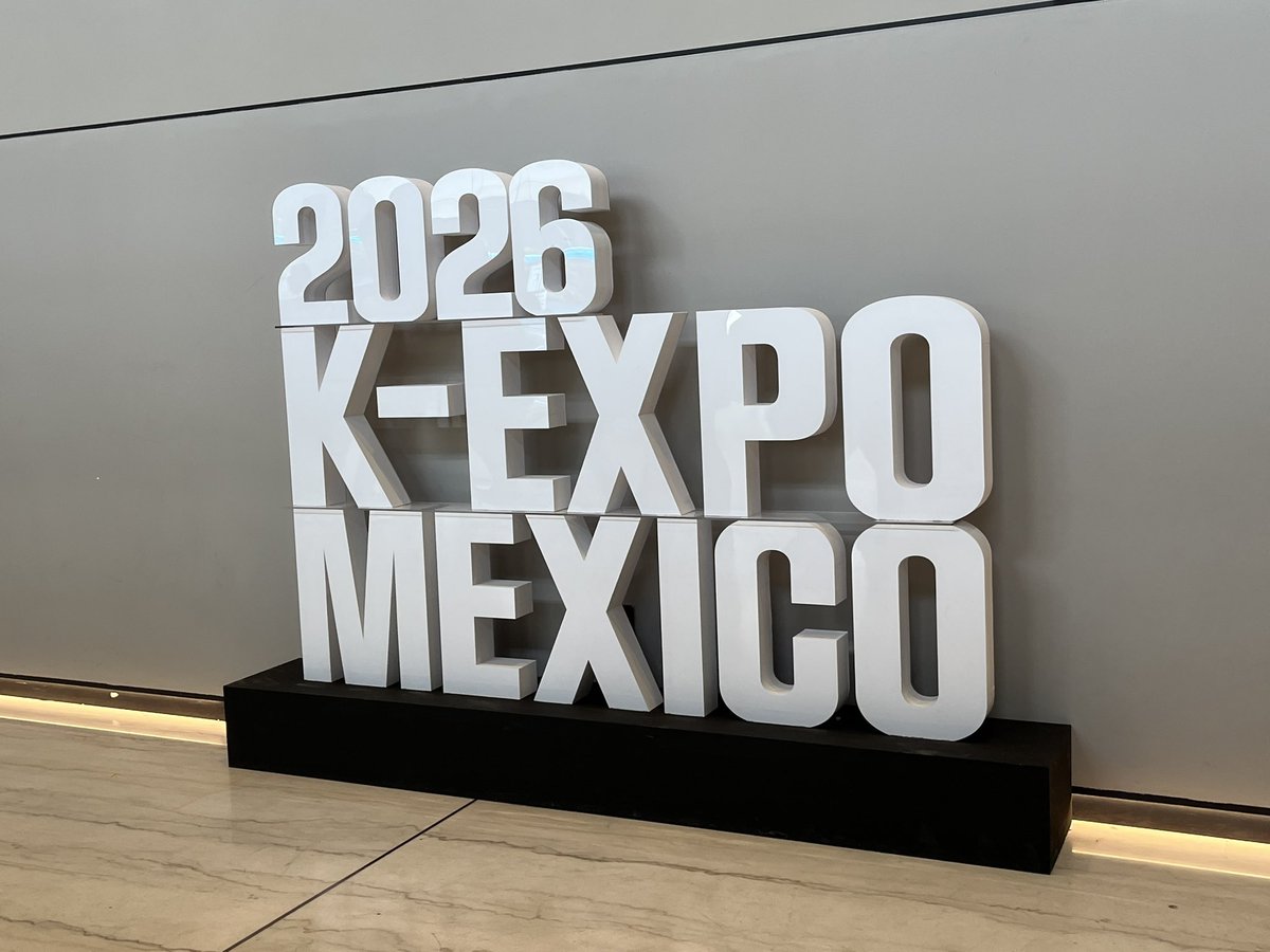 FVR_TaxMan's tweet photo. Sobre la K-Expo México 2026, el fin de semana el WTC estuvo abarrotado por muchas personas que amamos la cultura coreana, ya sea por K-pop, k-drama, etc., una experiencia fantástica incluso por las filas kilométricas para el ingreso. 🇲🇽🫶🏻🇰🇷 #kexpomexico #kexpo https://t.co/m4jwiZzQ3O