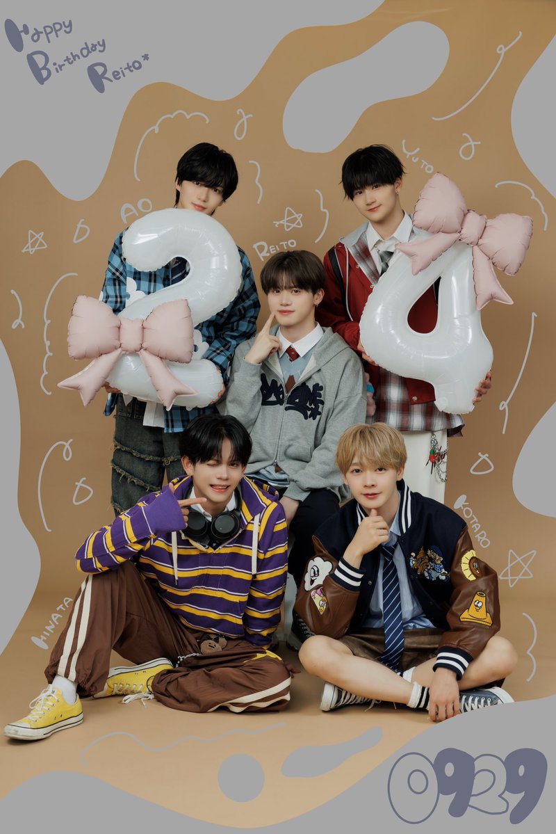 etoneige_info's tweet photo. 🎂れいとおたんじょうびおめでとう 🎂

今日はれいぴょんの24歳のお誕生日🤍🐰໒꒱
みんなでお祝いしよう〜𖤐 ̖́-🎂✨

🤍『24歳お祝いしてくれてありがとうございます🌟みんなのことを発光させるくらい照らすぞ~✨✨✨』

#北川玲叶生誕祭2026 https://t.co/Z36B4BQBD5