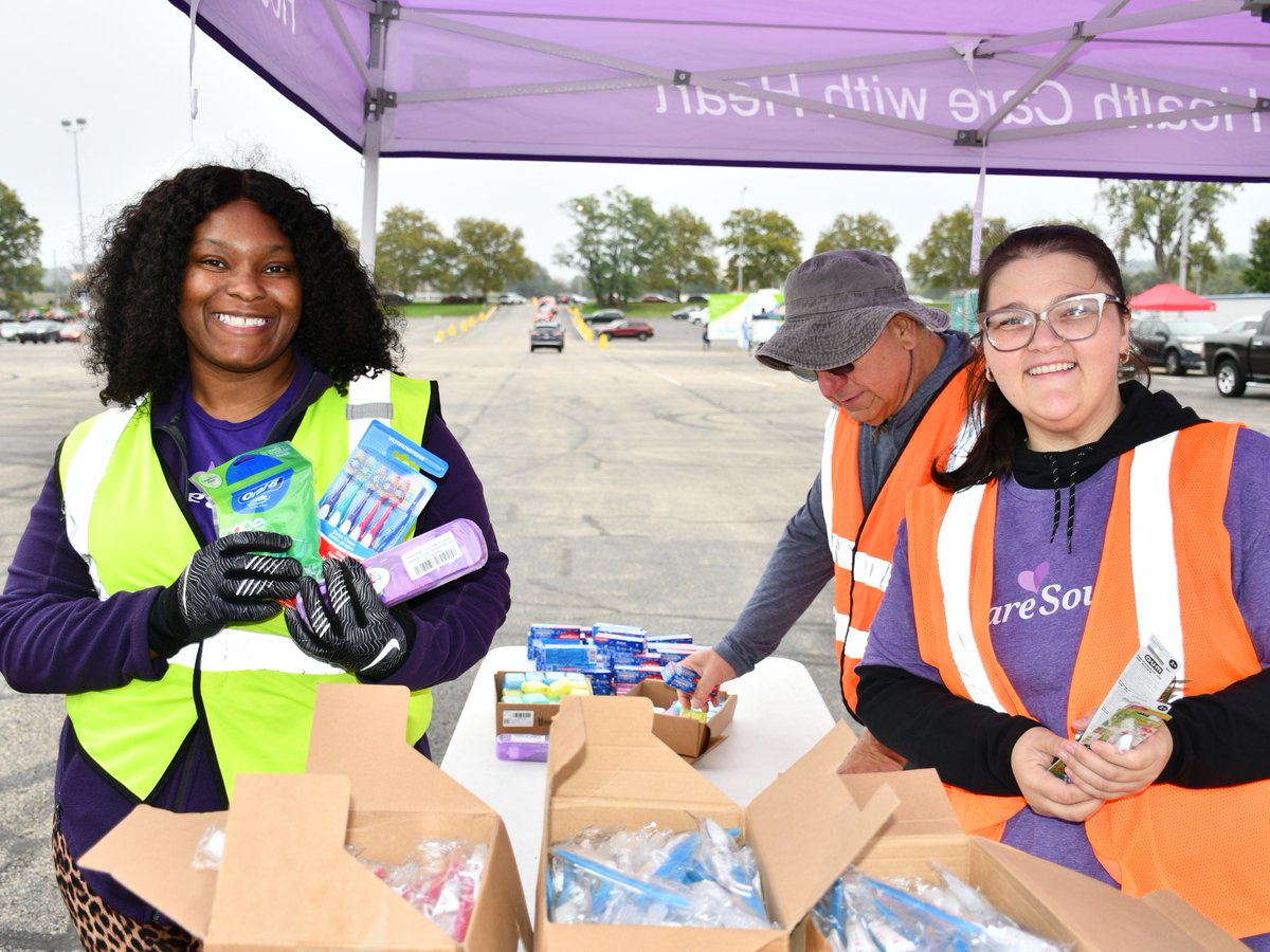 caresource's tweet photo. We were proud to recently take part in the recent @thefoodbankinc food distribution at the University of Dayton Welcome Stadium, helping support more than 1,900 families with essential resources! 🍎

SICSA Pet Adoption and Wellness Center generously provided pet food to attendees, while @FiveRiversHC offered walk-up mobile health services including free flu vaccines, blood pressure screenings, A1C tests, and assistance with establishing primary care. CareSource contributed dental hygiene products collected during our all-staff event.

A heartfelt thank you to the dedicated CareSource employees who volunteered their time and energy to make this event a success. We were so excited to volunteer and make an impact alongside the @univofdayton's men’s and women’s basketball teams 🤝🏀

At CareSource, we are committed to improving the health and well-being of the communities we serve. Thank you to everyone who helped make a difference! 💜 

#CareSourceOH #HungerActionMonth