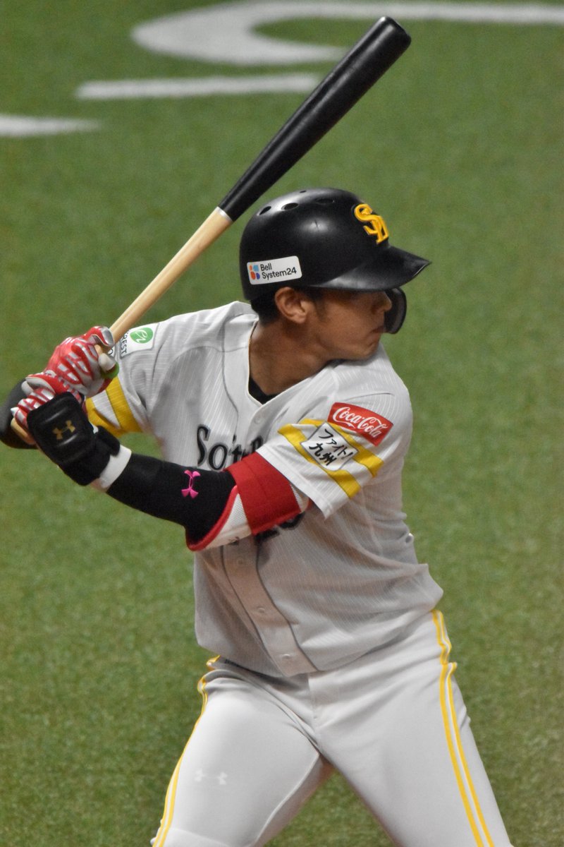Takafan910's tweet photo. 偉大なベテランのトップ
#sbhawks https://t.co/i0oBEDTPM0