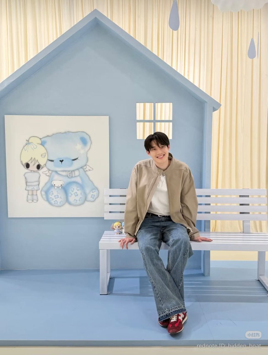 MybiggestloveS's tweet photo. His infectious laugh and bright personality always heal our hearts.

WE STAND WITH KIM YOONSIK
#KIMYOONSIK
#KIMYOONSIKSHINES https://t.co/ZY49dQftvO