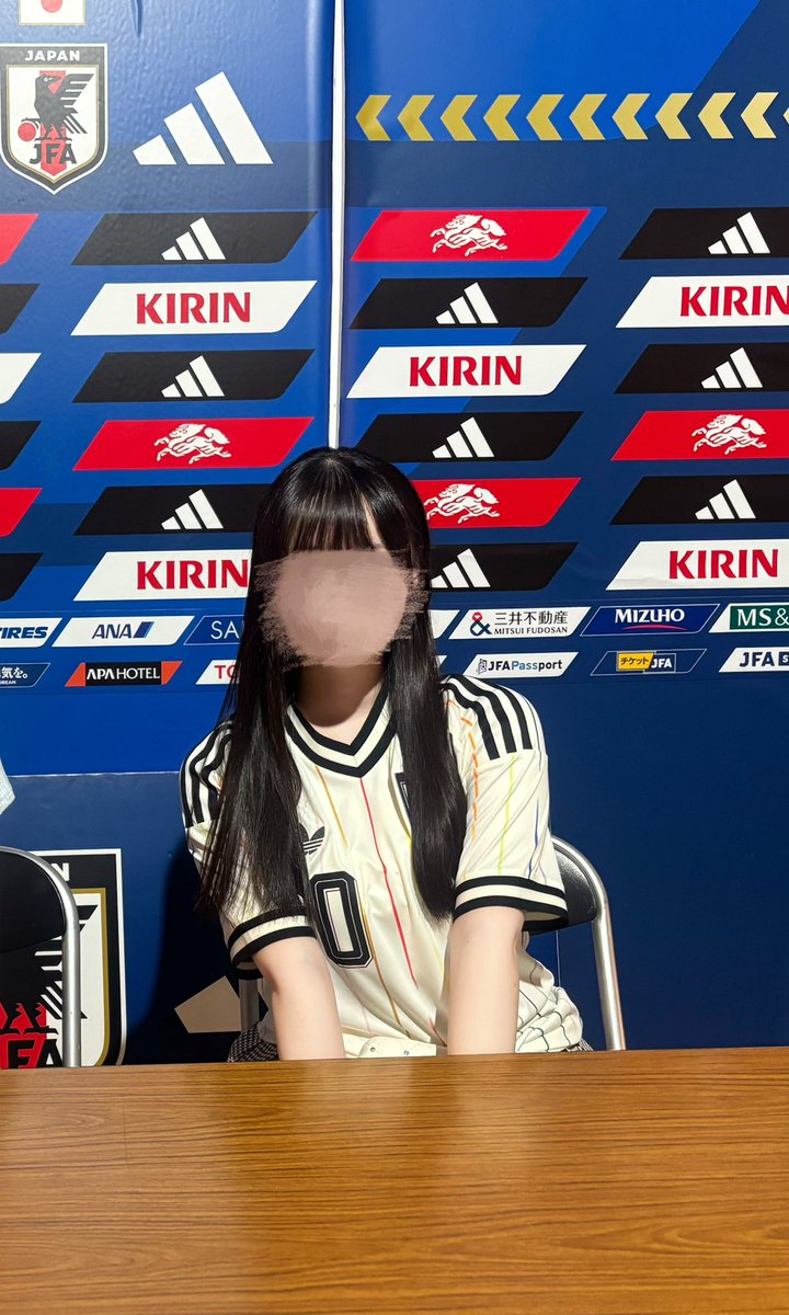 _kokochan___'s tweet photo. 日本代表見てきたよ( ᴖ⩊ᴖ )♡ https://t.co/SblGBc0TuZ