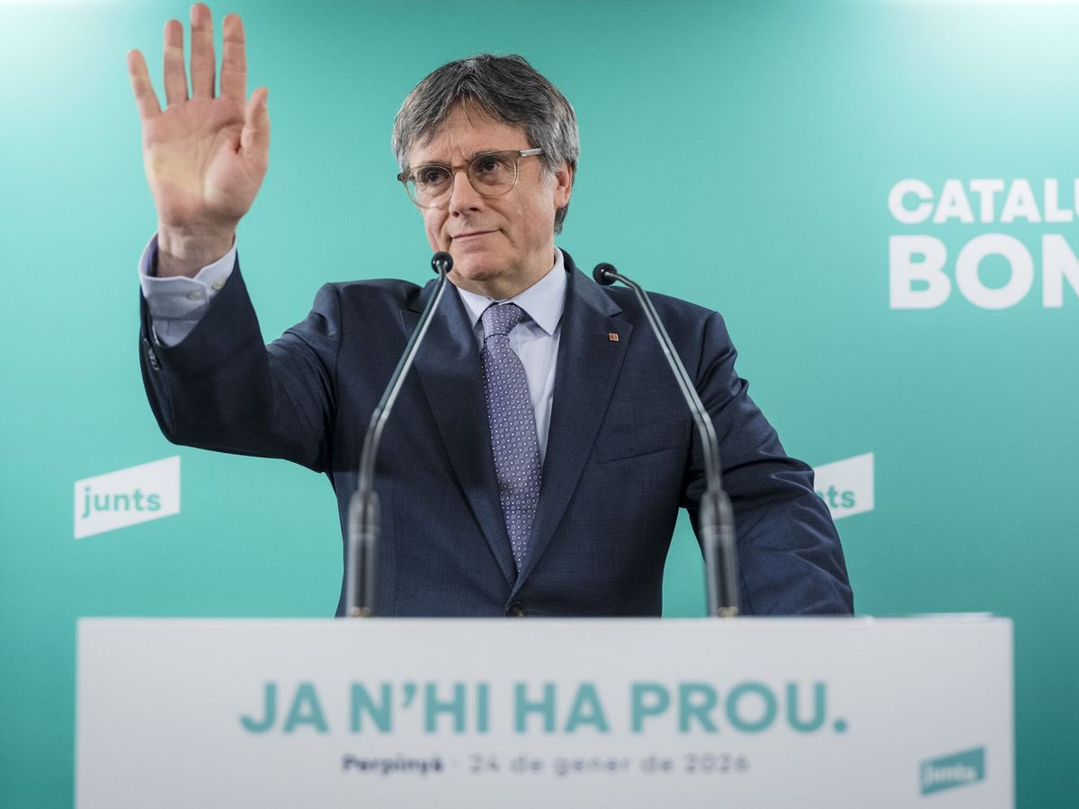 riverolavic's tweet photo. CASI DIEZ AÑOS DESPUÉS

El Supremo aplicará de inmediato la amnistía, precipitará el regreso de Puigdemont y la rehabilitación de todos los condenados por el 'procés'
La Sala Segunda no acudirá a la justicia europea, lo que hace inmediato el regreso a España del expresidente de la Generalitat; tanto Turull como Junqueras podrán acceder a cargos públicos y se cancelarán todos los antecedentes penales