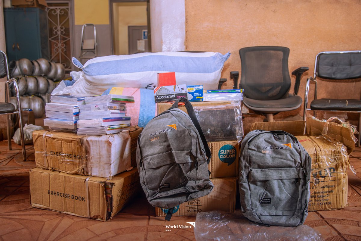 WVMali's tweet photo. Dans le cadre du projet Nexus, nous avons remis des fournitures scolaires au Service local de la Promotion de la Femme, de l’Enfant et de la Famille de Mopti au profit de 200 élèves vulnérables, afin de faciliter leur maintien à l’école.
#Education
#Nexus
#EducationPourTous https://t.co/rG0CGbHj2H