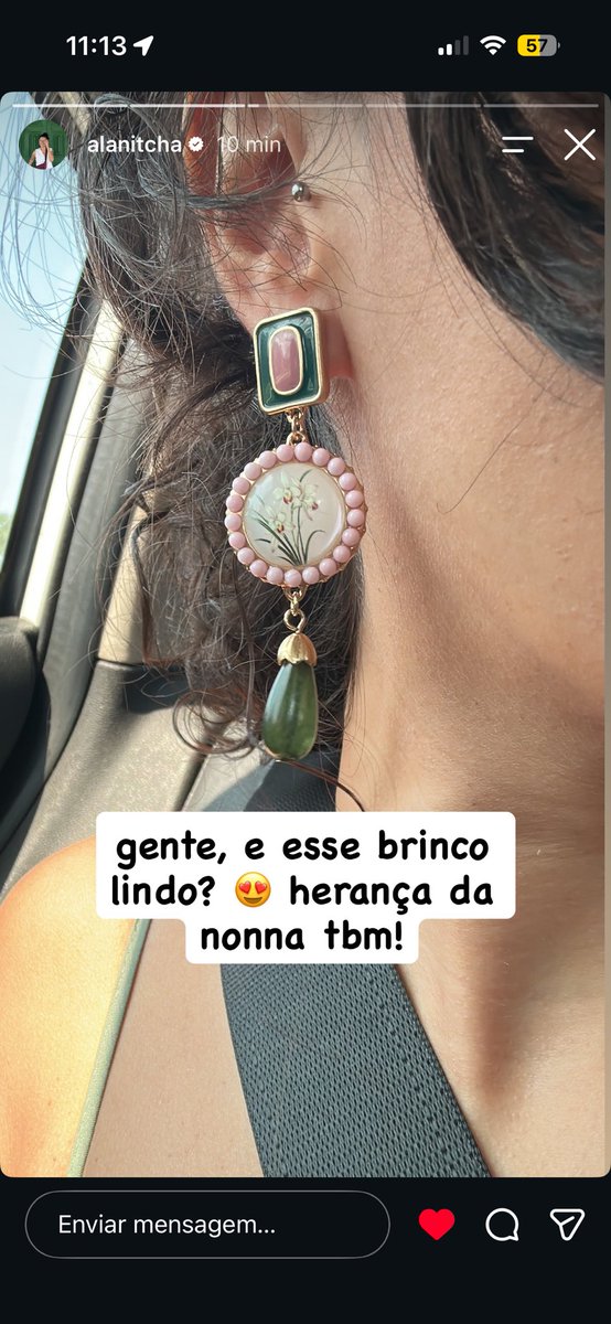 rafsrobba's tweet photo. caralho como pode a gente viver na mesmíssima época da mulher mais engraçada do planeta https://t.co/g3DrpufjOr