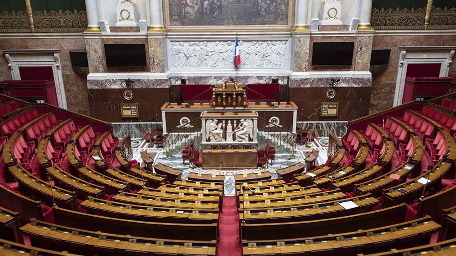 Frontieresmedia's tweet photo. 🚨 ALERTE INFO : L’Assemblée nationale est sur le point de créer un nouveau titre de séjour pour les étrangers se déclarant victimes de violences sexuelles. (@InstitutJustice) https://t.co/AbCChNMAt4