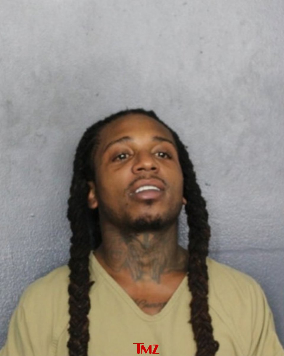 TMZ's tweet photo. 🚨 R&amp;B singer Jacquees was arrested in Florida on Sunday on charges including DUI, battery on an officer, and resisting an officer without violence. The “B.E.D.” singer is expected to appear in bond court Monday.

📸: NBC6 Miami https://t.co/d3U1bihfEx
