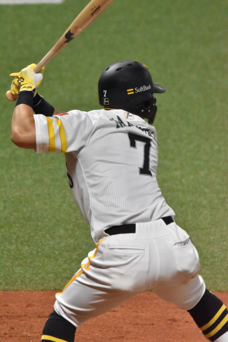 Takafan910's tweet photo. 偉大なベテランのトップ
#sbhawks https://t.co/i0oBEDTPM0