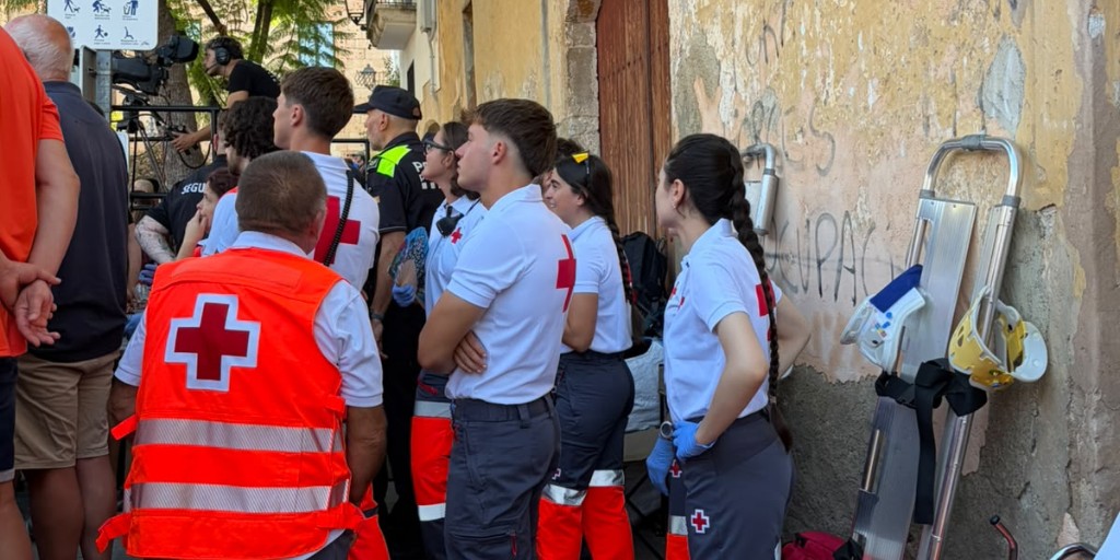 CreuRojaTGN's tweet photo. Ahir a la primera jornada de Concurs de Castells a TORRDEMBARRA!

🚑 34 professionals amb 7 ambulàncies i 3 vehicles logístics van oferir atenció sanitària durant tota la jornada. 33 assistències i 5 trasllats.

🤝 Gràcies @CastellsCat https://t.co/IGH2zYUyHG