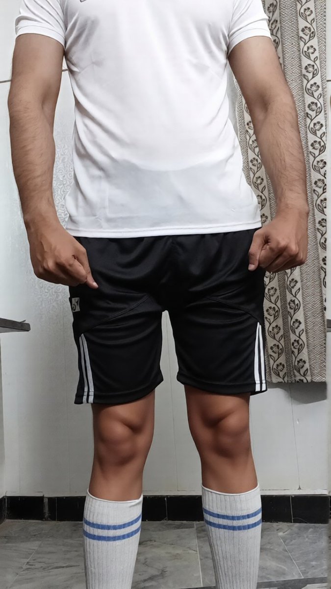Panda12d12l's tweet photo. Gym Fit Check, Hope No One Notices The Crinkle.
#abdl #DL #adultbaby #Diaper #Daiperlover https://t.co/6c7EUCNeM9