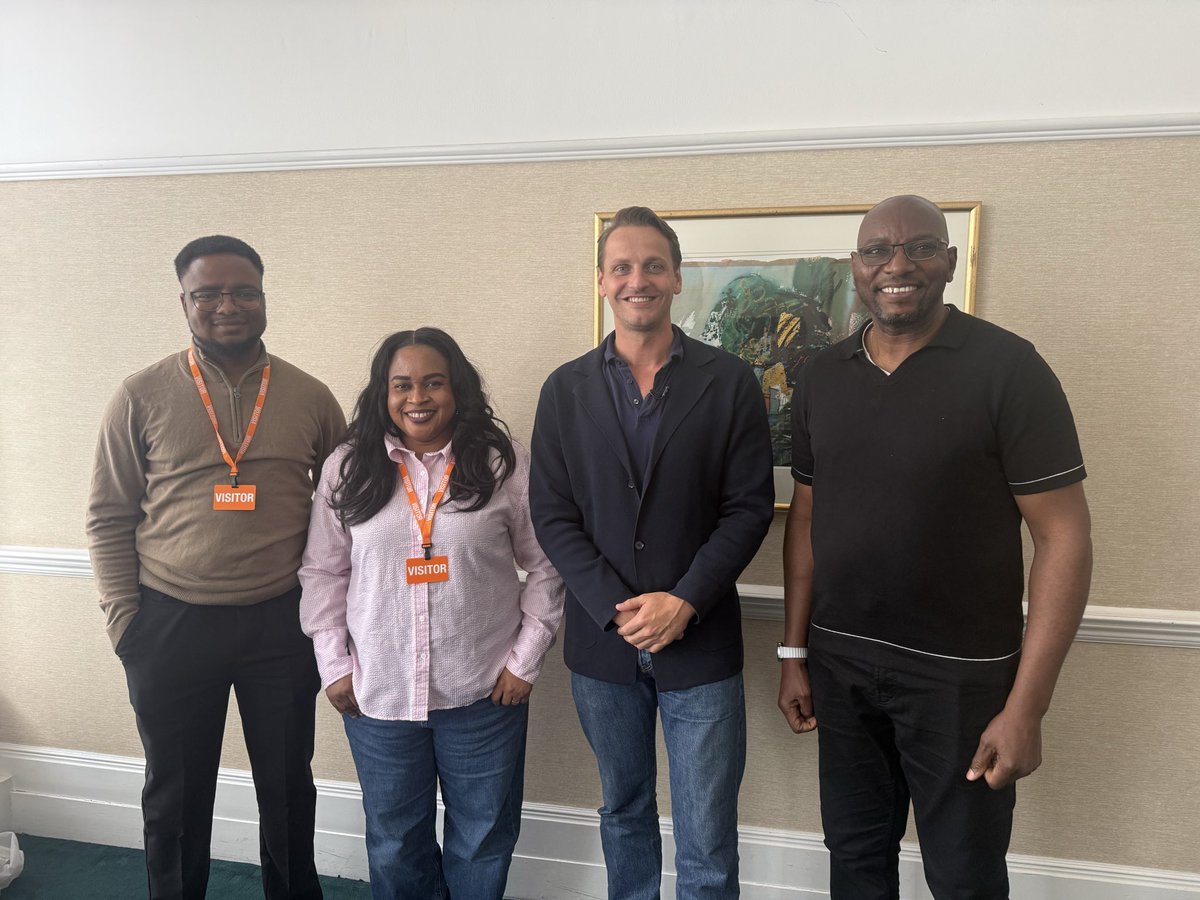 MikeTappTweets's tweet photo. It was a pleasure to meet with fantastic care workers today, who have come from abroad to help look after our elderly and vulnerable. 

We must exempt foreign care workers from the retrospective settlement extensions and we must introduce an umbrella care sponsor system - to end this exploitation of hard working decent people.