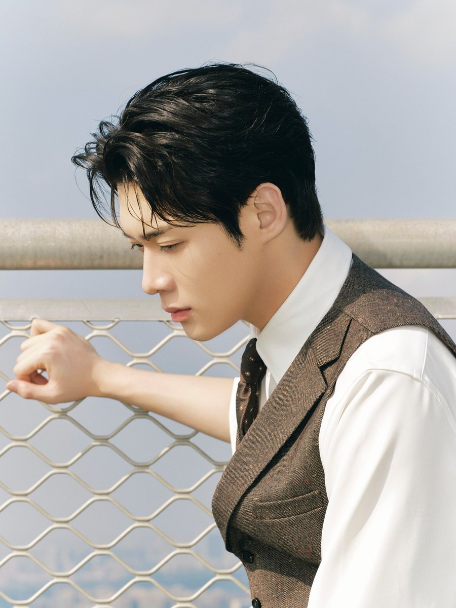 MybiggestloveS's tweet photo. Every single photo shoot of his looks straight out of a magazine cover.

WE STAND WITH KIM YOONSIK
#KIMYOONSIK
#KIMYOONSIKSHINES https://t.co/XLm39Sm7IU