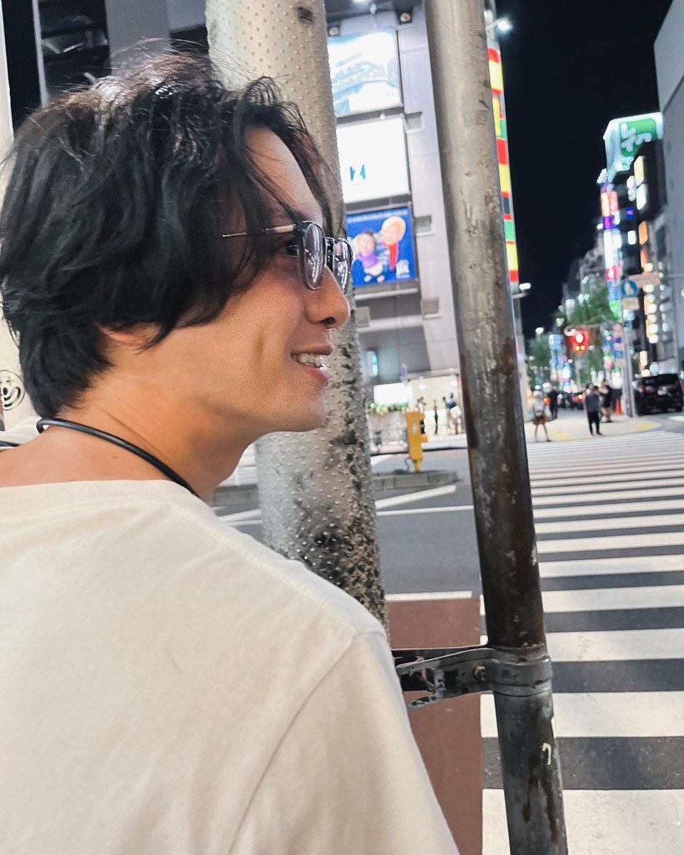 salttakoyaki's tweet photo. 나 진짜 난리남..인생 망하는 소리 개크게 들리고 있음..

#渡部秀 https://t.co/k7Zp0c9ZkN