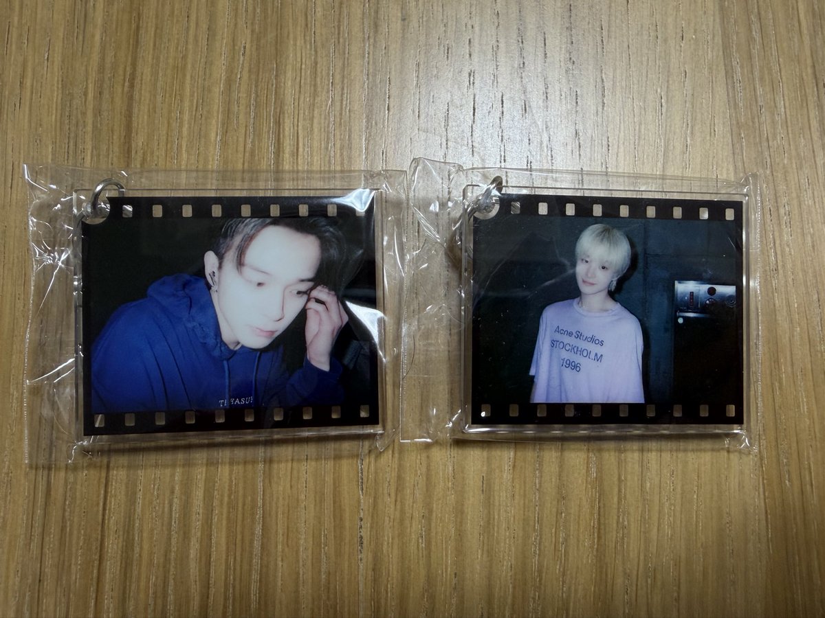 aii___sahi31's tweet photo. TREASURE  カプセルトイ 交換 

【譲】画像のもの

【求】💋、哀アサヒ
n:1可能

2枚目は条件の良い方優先とさせていただきます🙏🏻

郵送にて交換希望です！

お気軽にお声掛けください🙇🏻‍♀️

#Treasure交換 https://t.co/3LorKPc5yk
