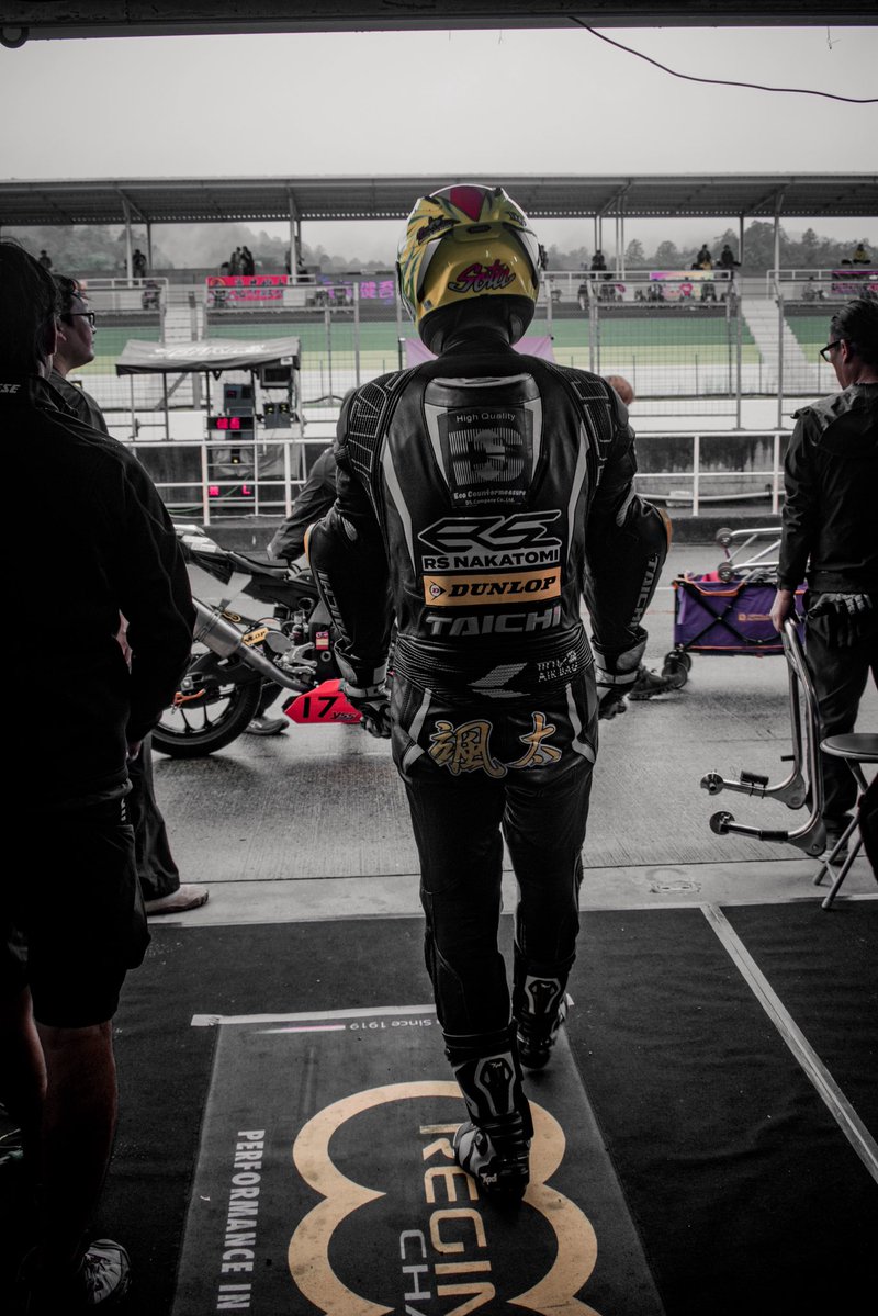 sootaa_sss's tweet photo. 2026 MFJ全日本ロードレース選手権 第6戦
SUPERBIKE Race in 岡山

ST1000 決勝

【QF】17位
【RACE】12位

予選、決勝ともにウエットコンディション。

全然自分の思うようにいかず、シンプルに実力不足でした。

悔しい。

応援してくださった皆さん、ありがとうございました。
また頑張ります🔥 https://t.co/6xonCPFrXe