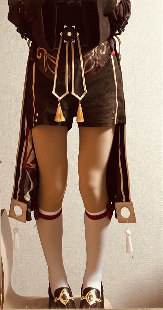 sk_ra001's tweet photo. 【※実写】
胡桃の服が届いたからお試しで着てみた！

Mサイズで頼んじゃって小さいと思ったけど案外行けた(´・ω・｀)
ウィッグが、やばいね、セットしないといけないやつだった あともさもさすぎ( ᐙ )

これは色々研究だな(´-ω-) https://t.co/5MzeQsv2ST