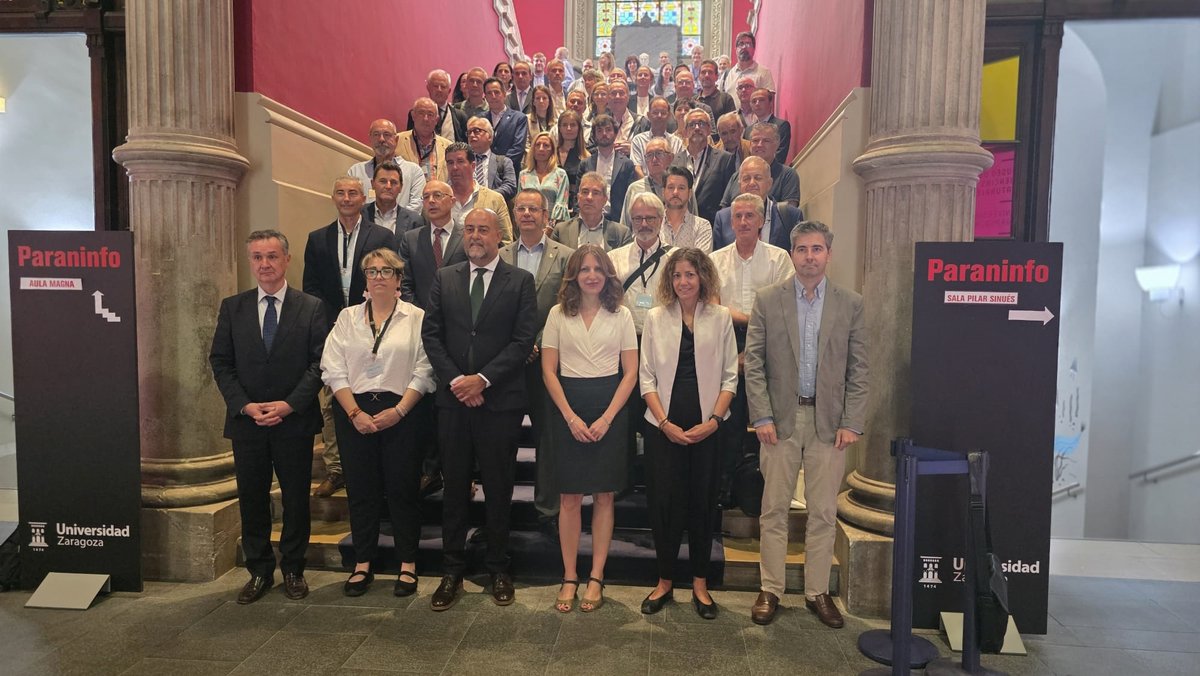 CH_Ebro's tweet photo. El Consejo el Agua @CH_Ebro informa el “Esquema de Temas Importantes” del plan de cuarto ciclo en el mismo lugar donde se celebró la primera Asamblea de Usuarios en 1926 👉
https://t.co/F7eCcWen7u https://t.co/zk18qaby6L