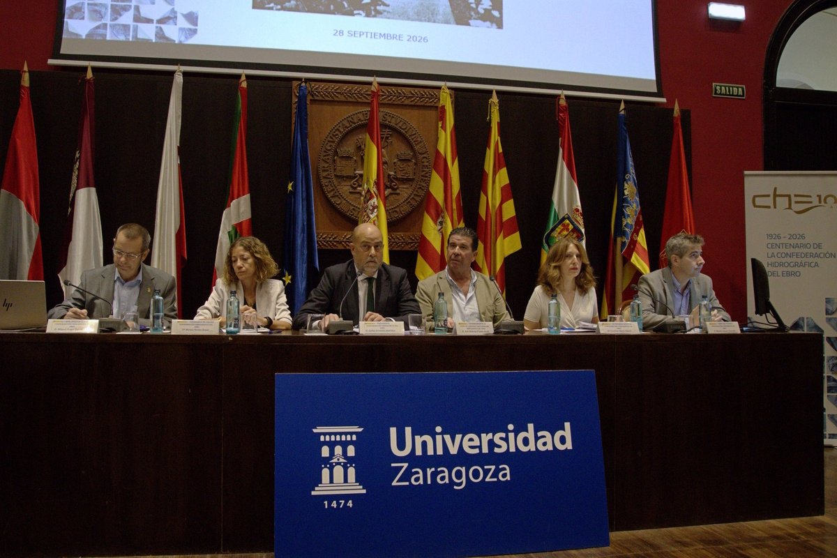 CH_Ebro's tweet photo. El Consejo el Agua @CH_Ebro informa el “Esquema de Temas Importantes” del plan de cuarto ciclo en el mismo lugar donde se celebró la primera Asamblea de Usuarios en 1926 👉
https://t.co/F7eCcWen7u https://t.co/zk18qaby6L