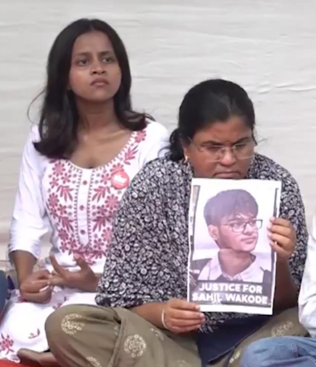 SurajKrBauddh's tweet photo. India killed a studious Dalit boy. 💔

It's painful to see that parents who lost their only son, Sahil Wakode, at IIT Bombay amid caste humiliation are forced to stage a protest for justice at such a difficult time.

Why is PM Modi silent over this cruelty? Sad! https://t.co/4tUuOqeB8I