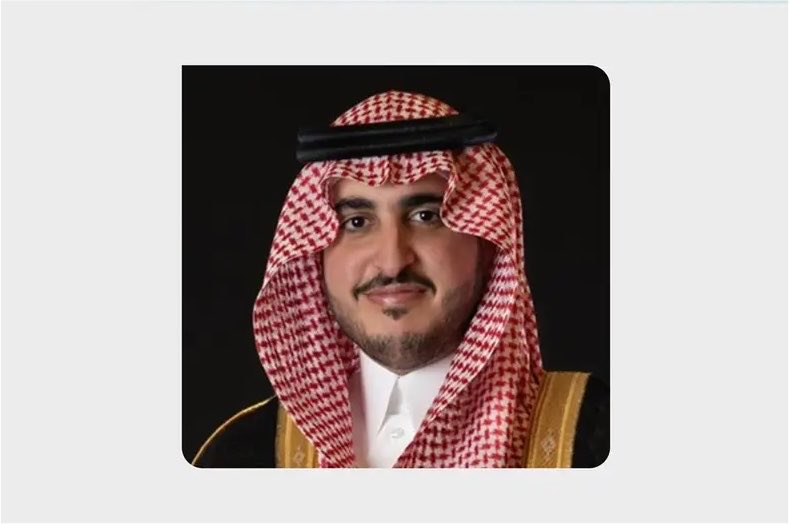 SaudiNews50's tweet photo. أمر ملكي:

تمديد خدمة أمير منطقة الجوف الأمير فيصل بن نواف بن عبدالعزيز أميرًا للمنطقة لمدة 4 سنوات.

- https://t.co/RYwbkv7ukm