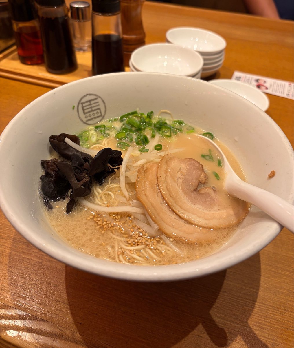 mii2000s's tweet photo. まじで頑張った

絶対帰ってすぐ寝た方がいいのにラーメン食べに行った幸せ https://t.co/Fm3jfTBBKY