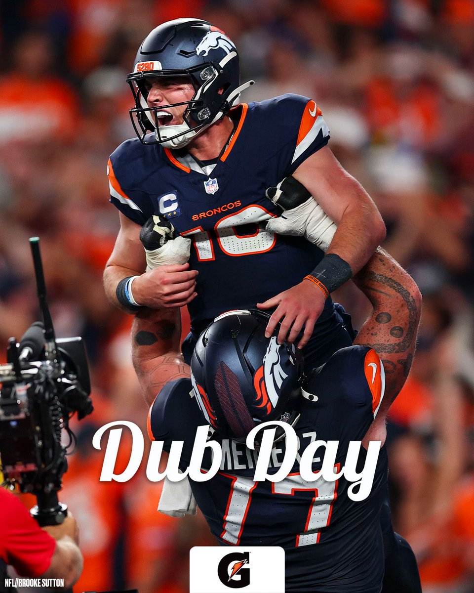 Broncos's tweet photo. Waking up with the W 🤩 https://t.co/idiq8qJwFe
