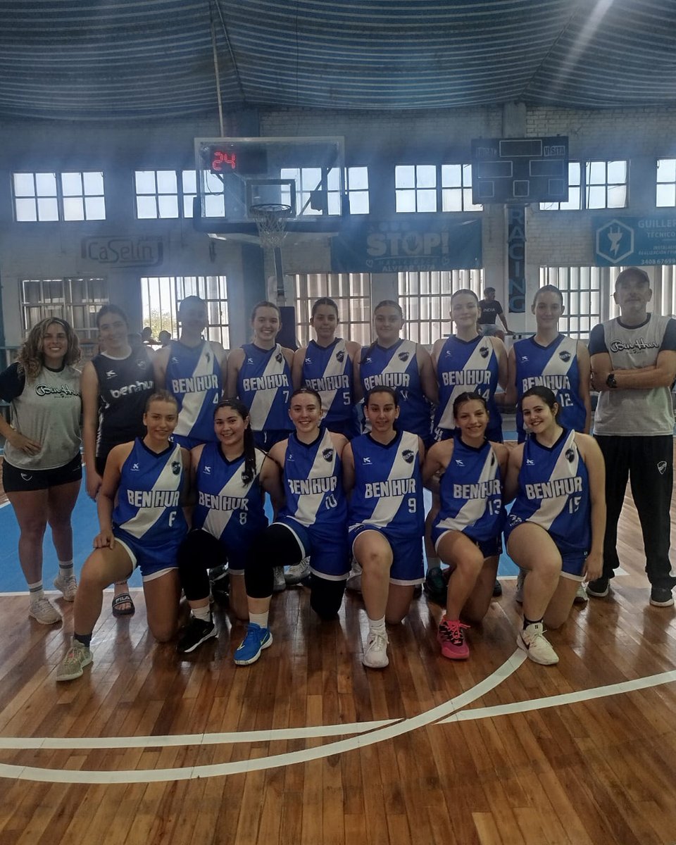 clubbenhur's tweet photo. 🏀 #FormativasARB. Este domingo, las #Lobas disputaron una nueva fecha del del torneo local. Como visitante, #BenHur enfrentó a Racing de San Cristóbal. También jugaron las #Lobitas de U9.
👎 U11 32-35
👎 U15 42-49
👍 U17 49-33
#VamosBenHur 🔵⚪🔵 https://t.co/P35sbDyRzm