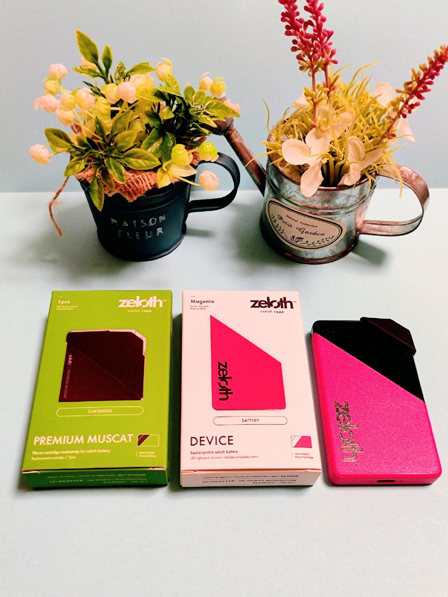 mdbxdbm's tweet photo. zelothさん(@Zeloth_jp )より当選品の
煙が出ない電子タバコ「Zeloth」
届きましたー

MTLで吸うだけで本当に煙が出ない！
出す吸い方も出来る！
軽くて大きさはDotPod Maxくらい

味は濃くはないけど少しメンソールが効いてて美味しいです😋

煙を出したくない時用に携帯したい商品ですね👍
#zeloth https://t.co/nl2fa1Bv5v
