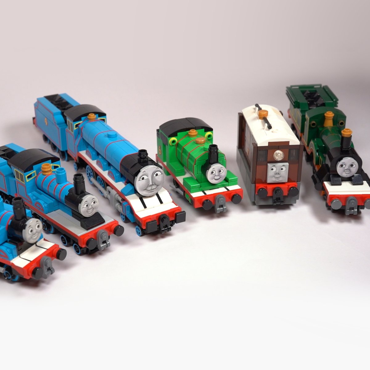 LarrysLego's tweet photo. My LEGO Emily model with my other Thomas models #legothomas https://t.co/RAOJTBGT01