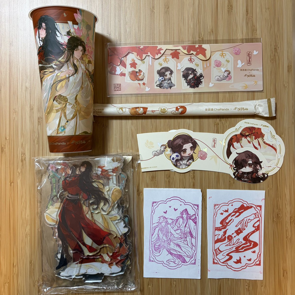 chami1425017's tweet photo. アクスタを代行していただいたのですが、素敵なお土産まで頂いてしまって嬉しくてにやけが止まらない🤭幸せすぎる〜！
落飴さん本当にありがとう！！🙏✨✨ https://t.co/l50knMhlva