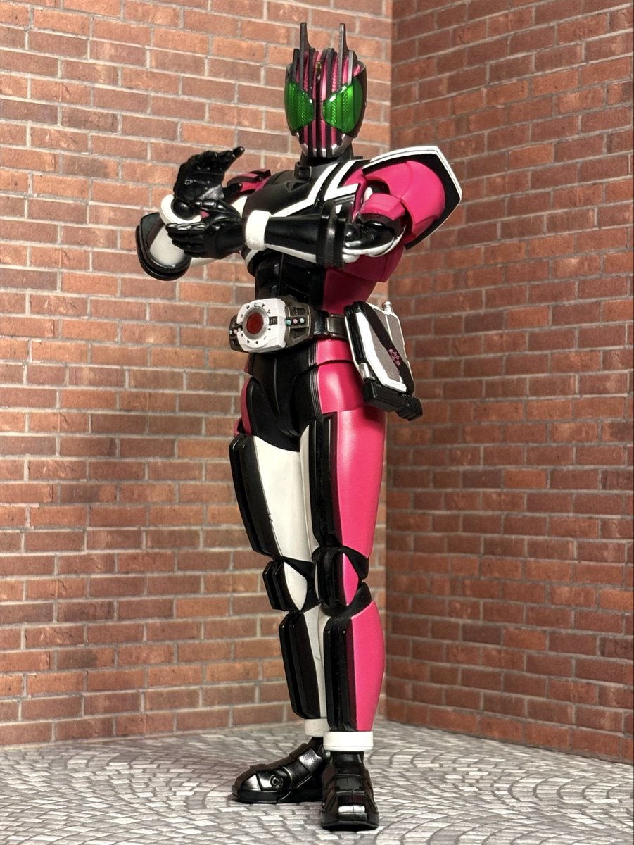 Dashidashisauce's tweet photo. プラモはまだ買っていない https://t.co/zDnNSjZdUx